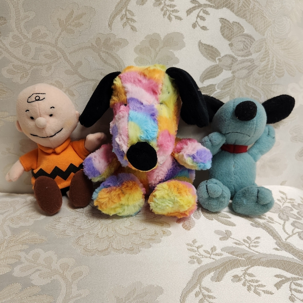 Hallmark Peanuts Snoopy Plush & Applause Charlie Brown Beanbag Toys